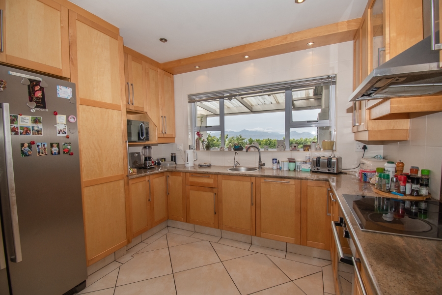 3 Bedroom Property for Sale in Heldervue Western Cape